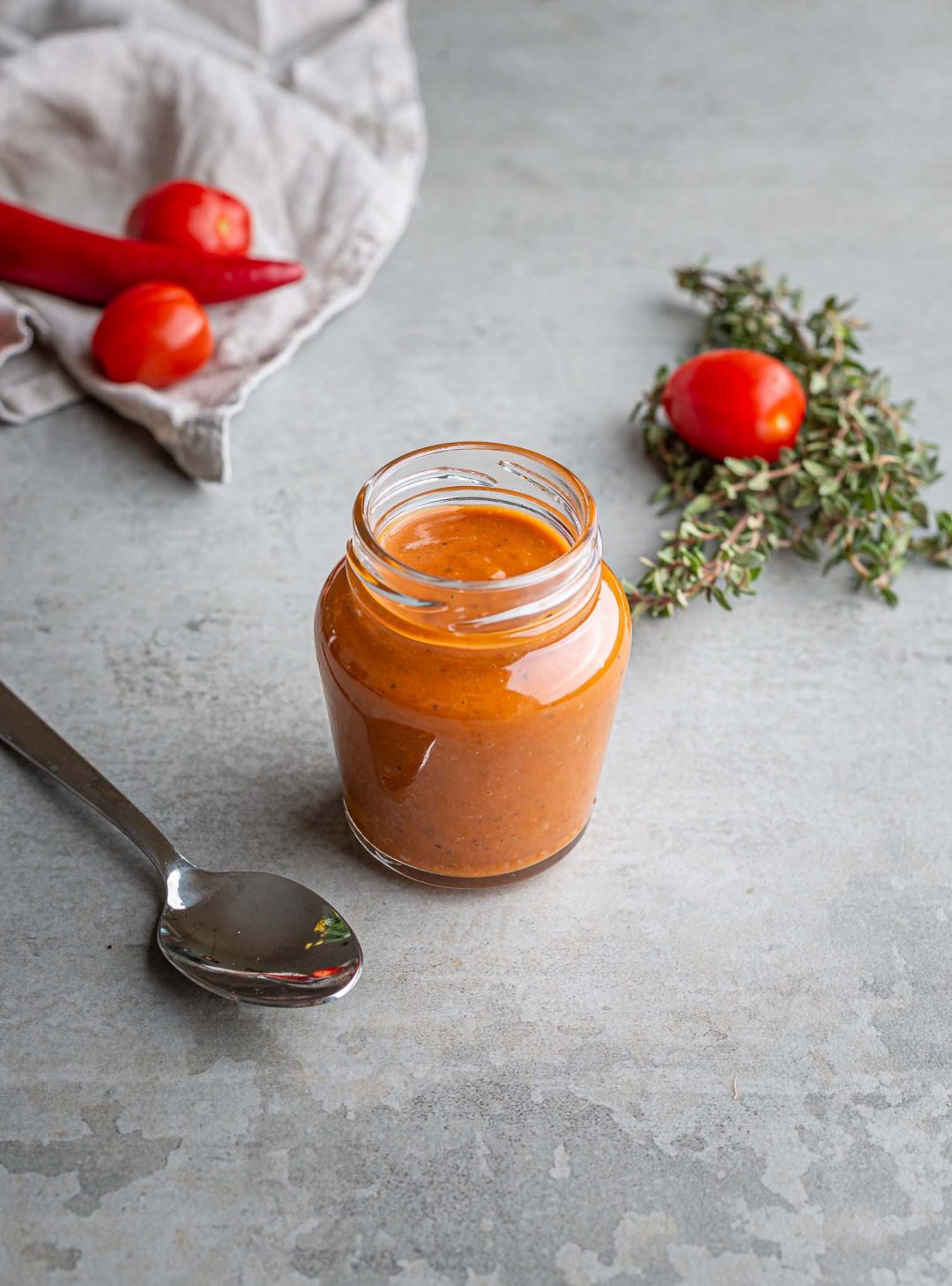 Würziges Tomatendressing – perfekt für den Rohkostsalat