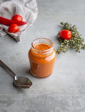 Ernährung bei Lupus – würziges Salatdressing mit Tomate